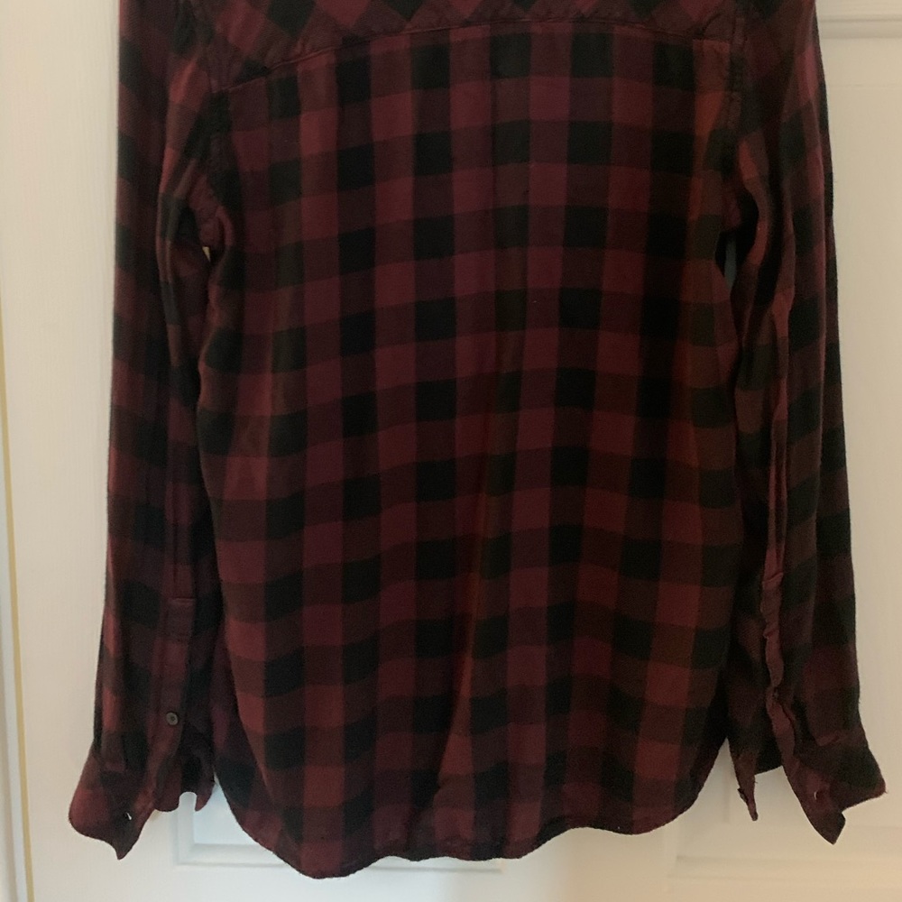GAP Checkered Button Up - Picture 4 of 4
